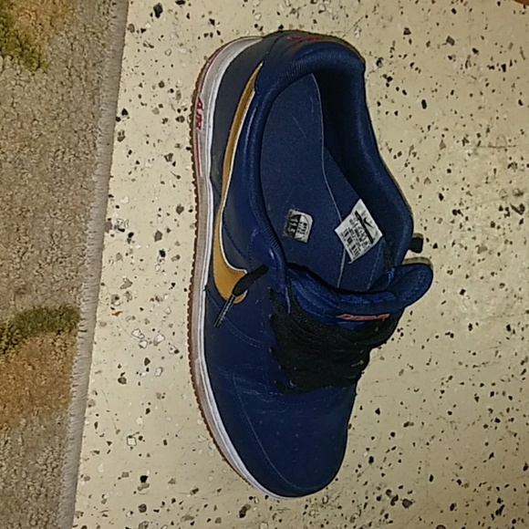 1pair of shoes/glasses - Picture 5 of 6